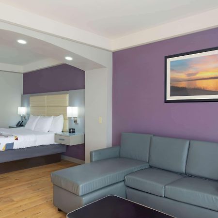 La Quinta By Wyndham Mobile - Daphne Hotel Buitenkant foto