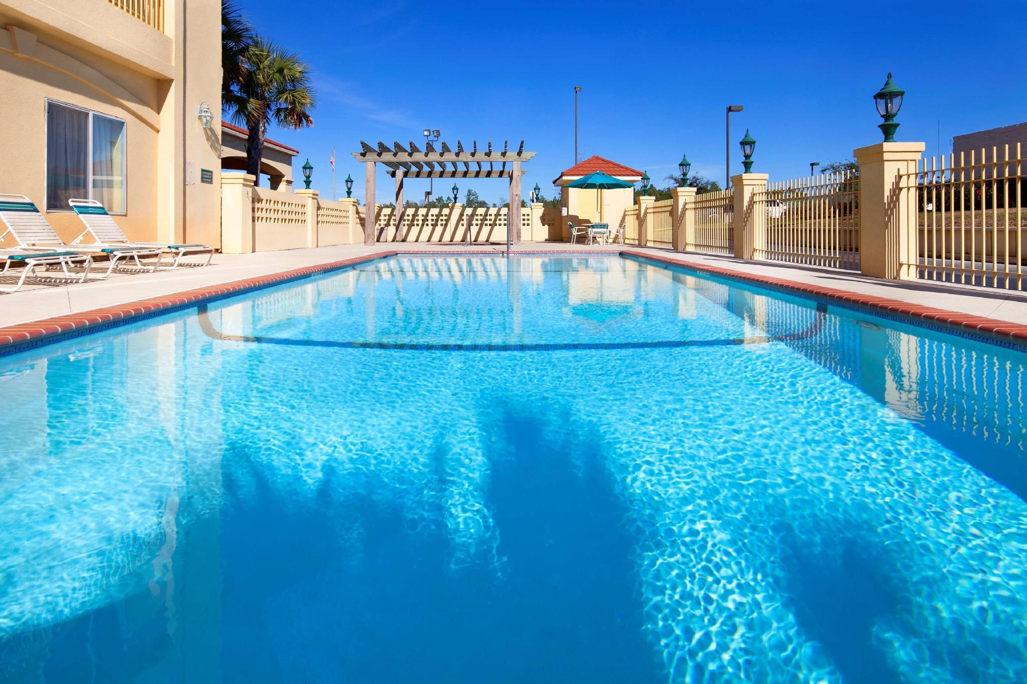 La Quinta By Wyndham Mobile - Daphne Hotel Buitenkant foto